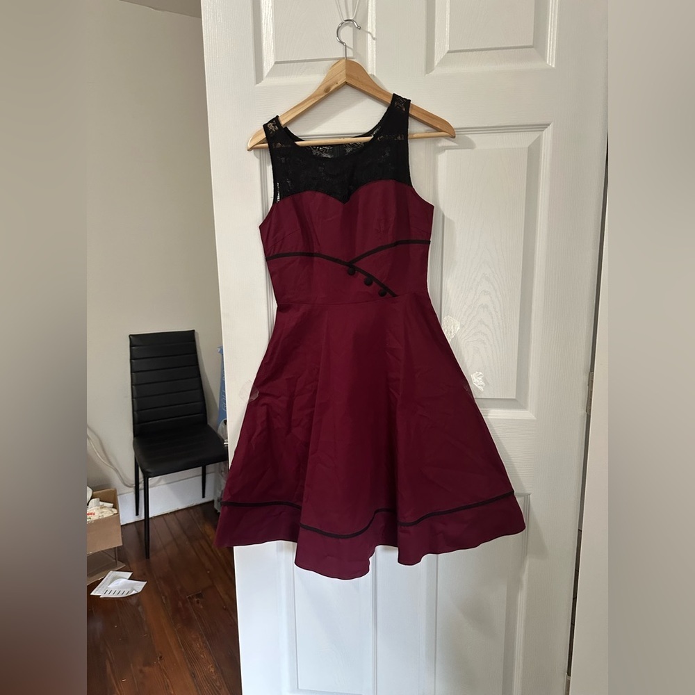 Elegant Burgundy Sleeveless Dress